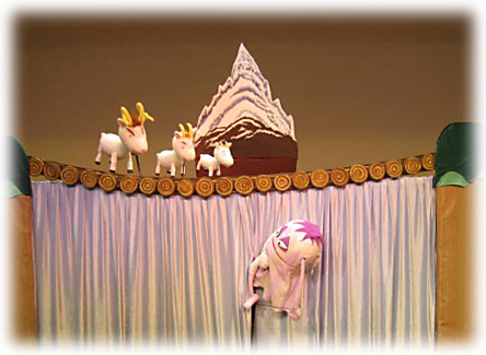 人形劇団ポポロ「三びきのやぎのガラガラドン」